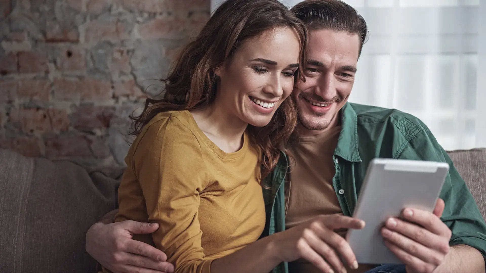 casal-tablet-simulacao